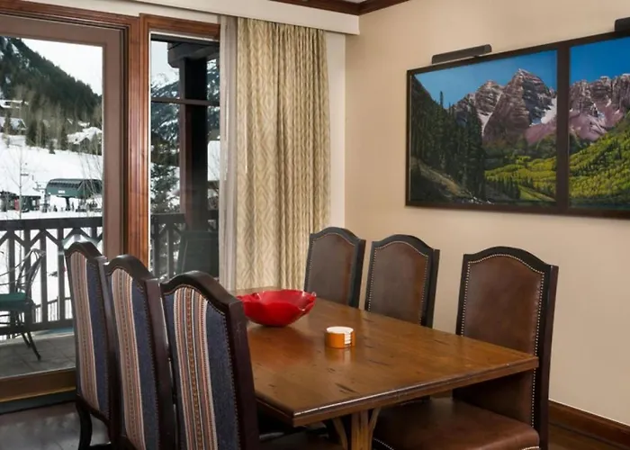 Ritz-Carlton Club Unit 8402, 2 Bedroom Ski-In/Ski-Out Condo In Aspen Highlands